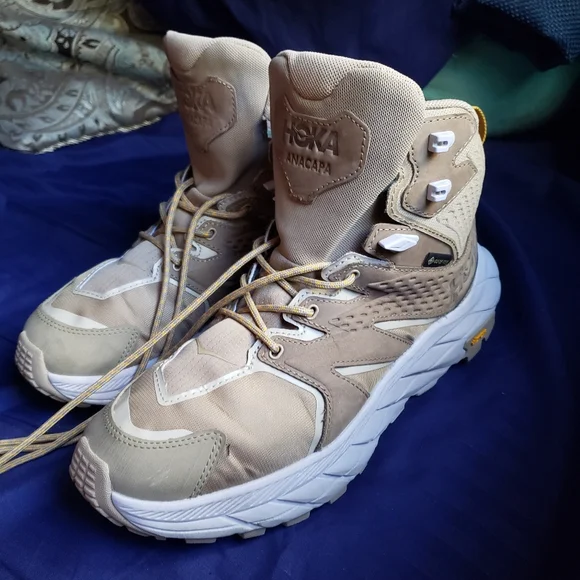 💢SOLD in a flash💢Hoka One One Gore-Tex waterproof hiking boots - Picture 1 of 8